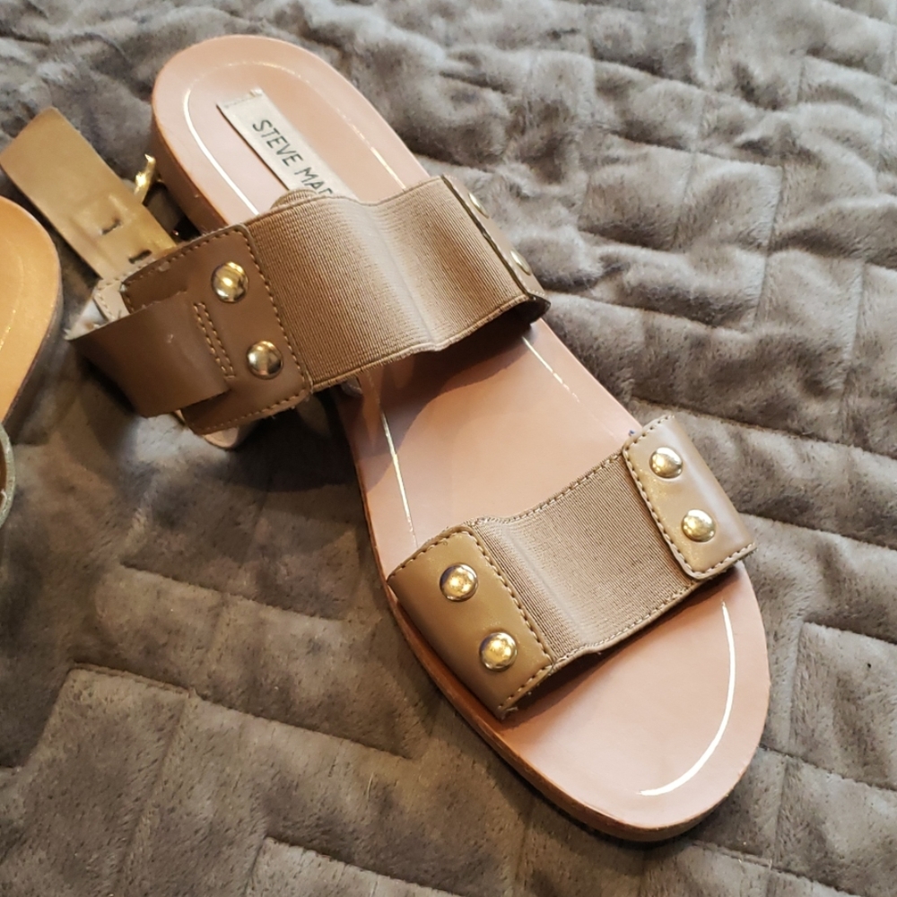 Sandals - Picture 3 of 3